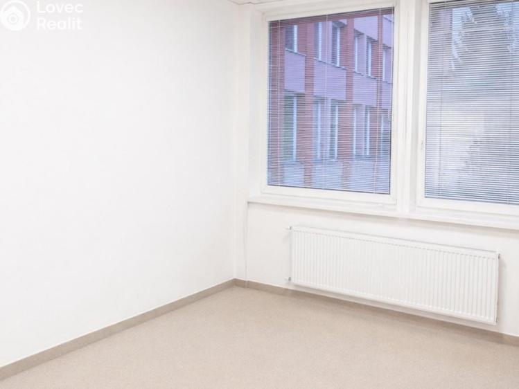 Pronájem kanceláře Rožnov pod Radhoštěm, 1. máje 2609 č. 19