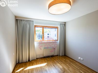 Rent apartment 3+KK Praha, Ve studeném č. 8