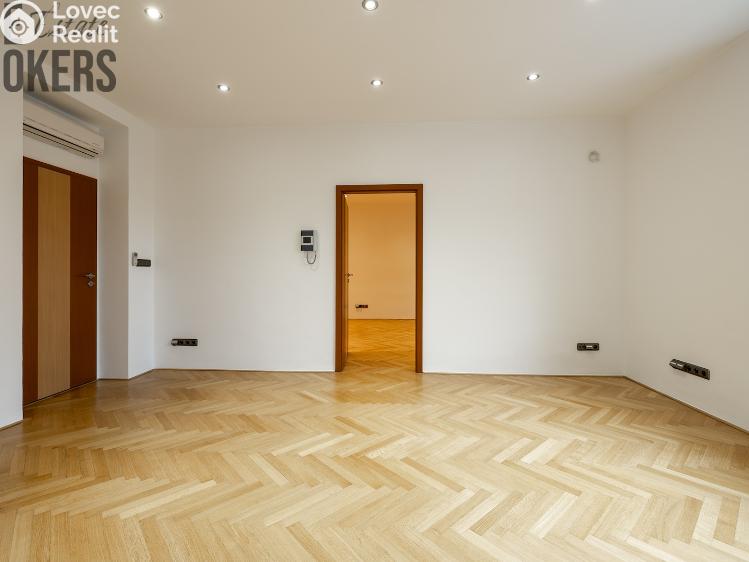Prodej bytu 3+1 Praha, Jenečská č. 4