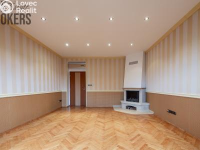 Sale apartment 4+1 Praha, Jenečská č. 13