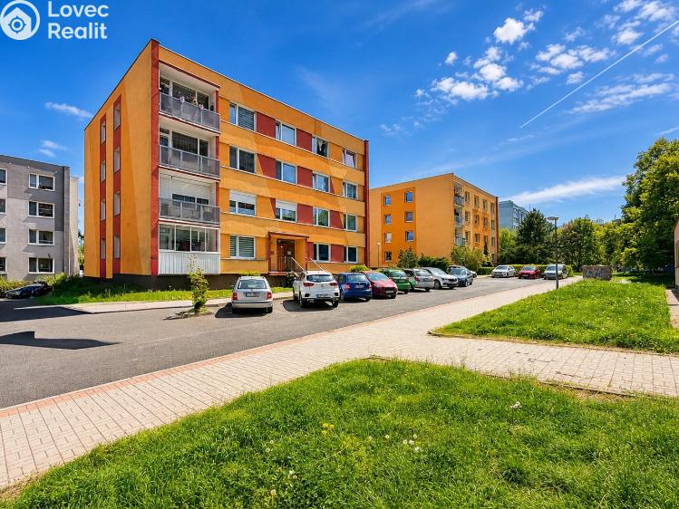 Prodej bytu 3+1 Chomutov, Kundratická 4495 č. 45