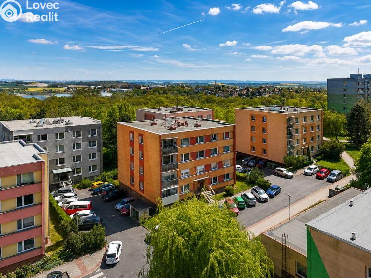 Prodej bytu 3+1 Chomutov, Kundratická 4495 č. 19