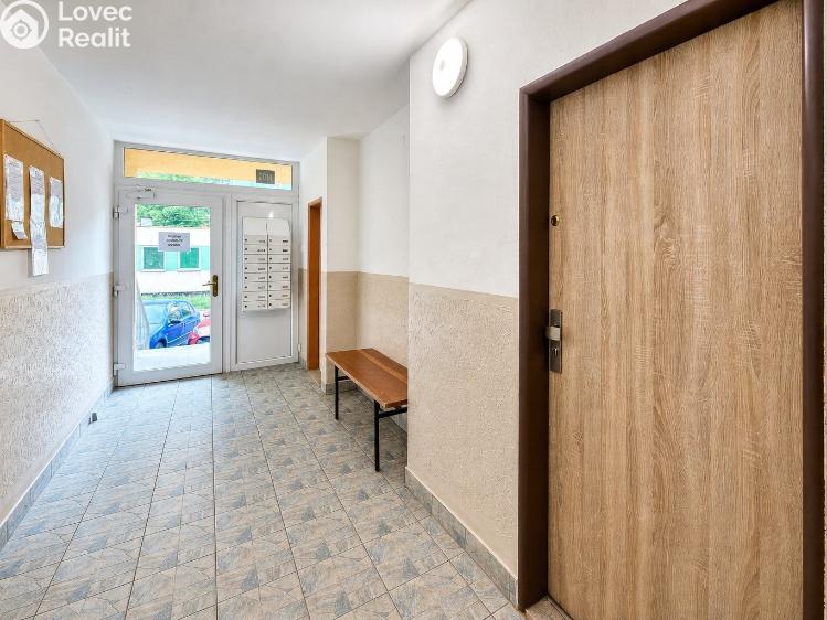 Prodej bytu 3+1 Chomutov, Kundratická 4495 č. 43