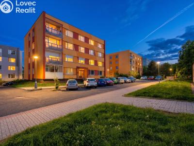 Prodej bytu 3+1 Chomutov, Kundratická 4495 č. 1