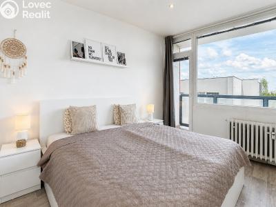 Продажа квартиры 3+1 Chomutov, Kundratická 4495 č. 5