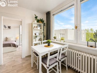 Продажа квартиры 3+1 Chomutov, Kundratická 4495 č. 17