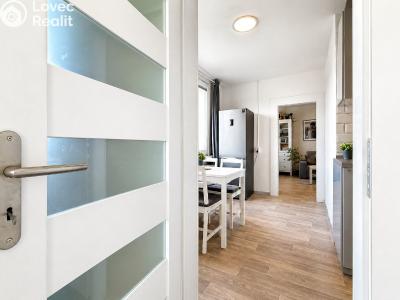 Продажа квартиры 3+1 Chomutov, Kundratická 4495 č. 18