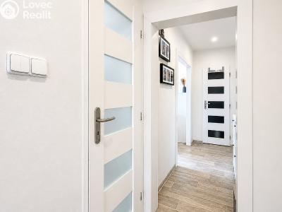 Продажа квартиры 3+1 Chomutov, Kundratická 4495 č. 24