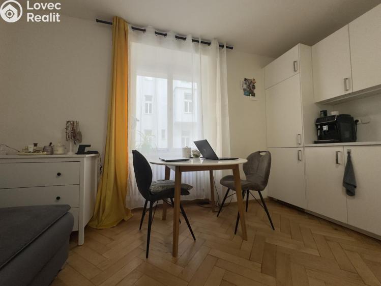 Аренда квартиры 2+KK Praha, Podskalská 392/7 č. 5