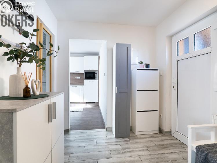 Продажа многогенного дом Praha, Všetatská č. 26