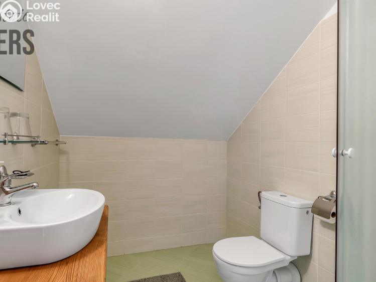Prodej rodinného domu Hlásná Třebaň, Karlštejnská č. 18