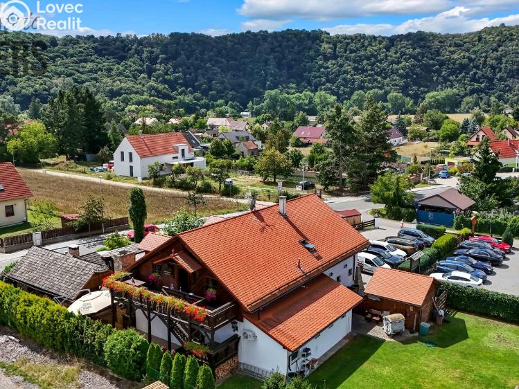 Prodej rodinného domu Hlásná Třebaň, Karlštejnská č. 36