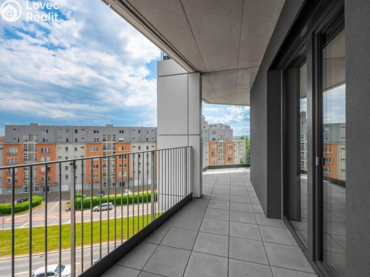 Rent apartment 2+KK Praha, Ramonova č. 3