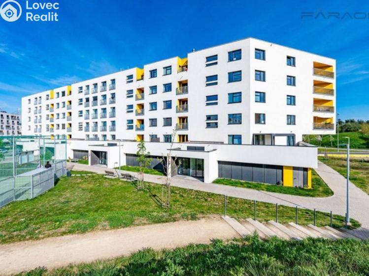 Pronájem bytu 3+KK Praha, Ke kříži č. 13
