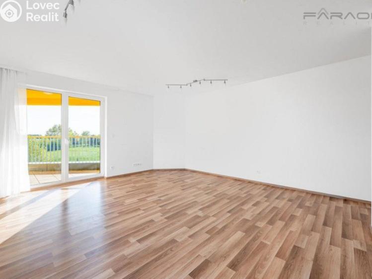 Pronájem bytu 3+KK Praha, Ke kříži č. 4