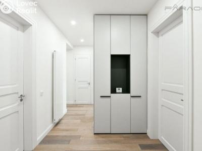 Rent apartment 3+KK Praha, náměstí Jiřího z Poděbrad č. 9