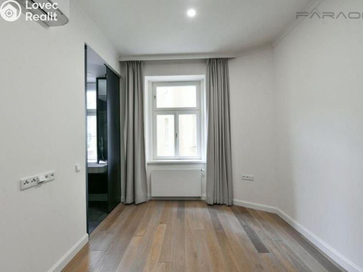 Pronájem bytu 4+KK Praha, náměstí Jiřího z Poděbrad č. 14