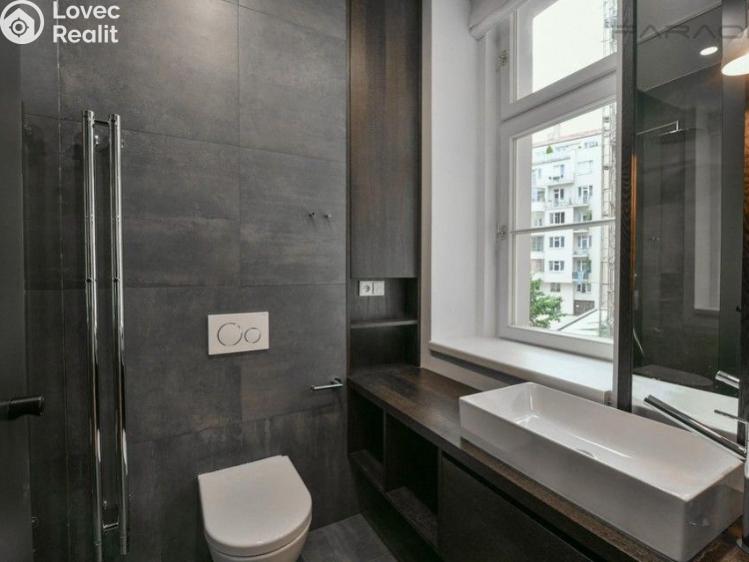Pronájem bytu 4+KK Praha, náměstí Jiřího z Poděbrad č. 15