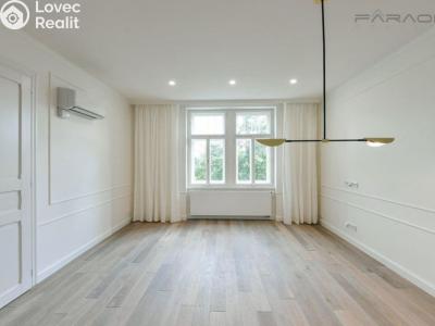 Rent apartment 4+KK Praha, náměstí Jiřího z Poděbrad č. 9