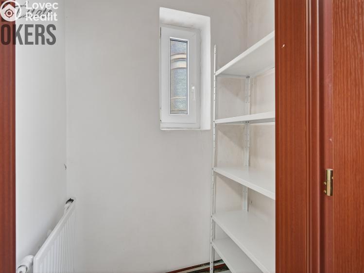 Prodej bytu 2+1 Praha, Ambrožova č. 15