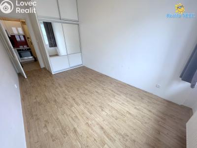 Оренда квартири 2+1 Praha, Vrchlického č. 4
