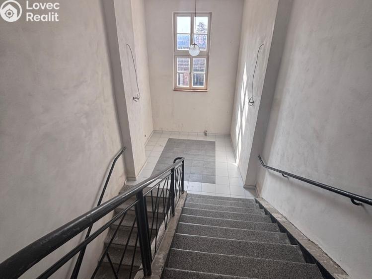 Pronájem kanceláře Blatná, náměstí Míru č. 19