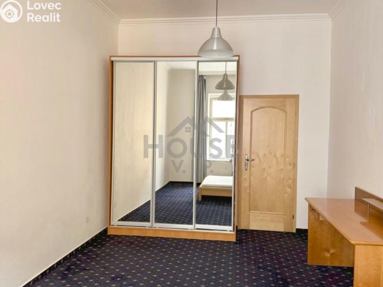 Rent apartment 1+1 Praha, Slavojova č. 7