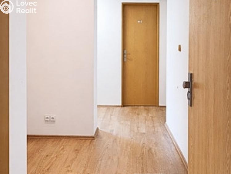 Prodej bytu 3+1 Praha, Matúškova č. 11