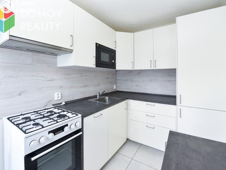 Prodej bytu 3+KK Králův Dvůr, Pod Hájem 304 č. 1