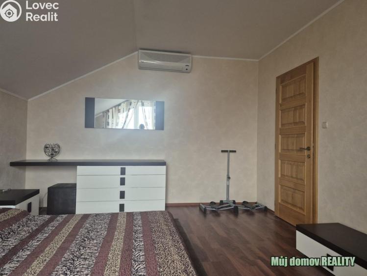 Pronájem rodinného domu Praha, Markvartická č. 30