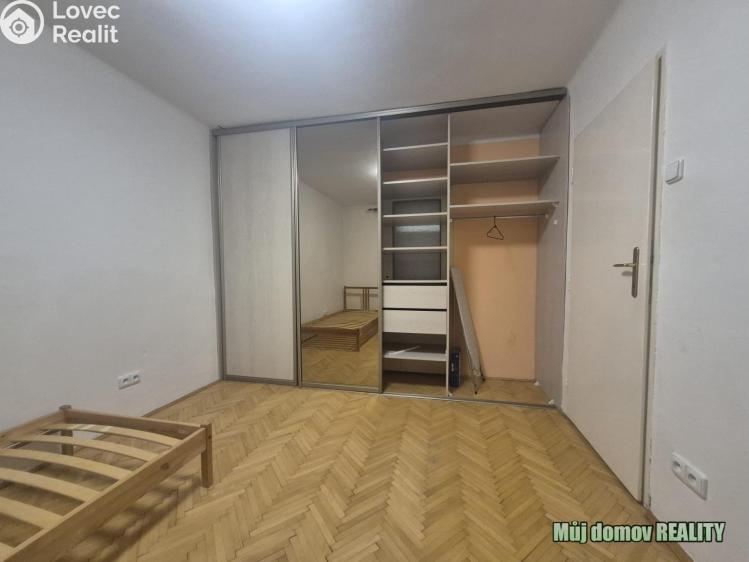 Pronájem bytu 2+1 Praha, Vostrovská č. 7
