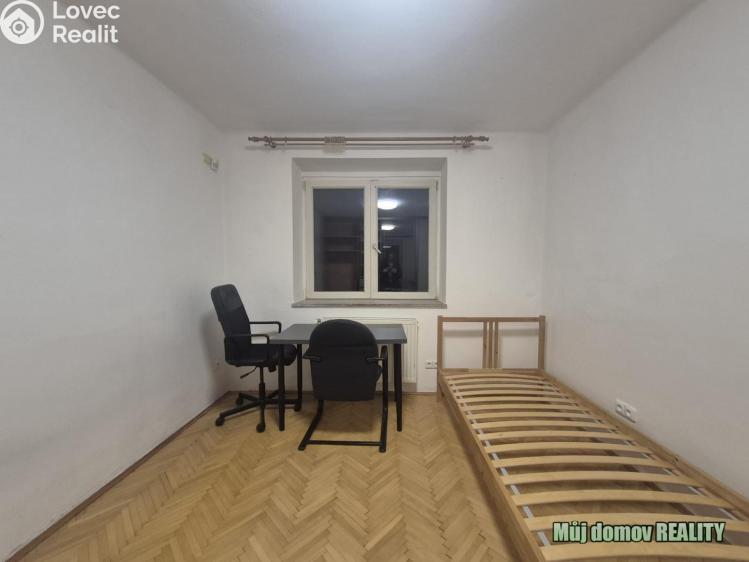 Pronájem bytu 2+1 Praha, Vostrovská č. 8