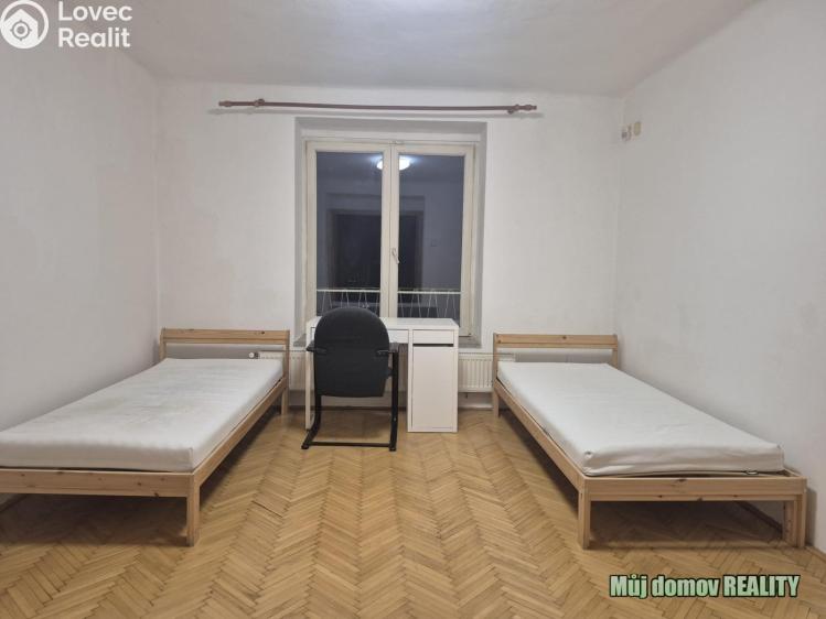 Pronájem bytu 2+1 Praha, Vostrovská č. 10