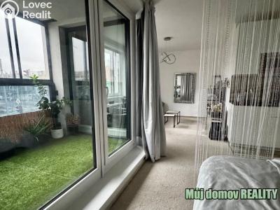 Pronájem bytu 1+KK Praha, Poděbradská č. 1