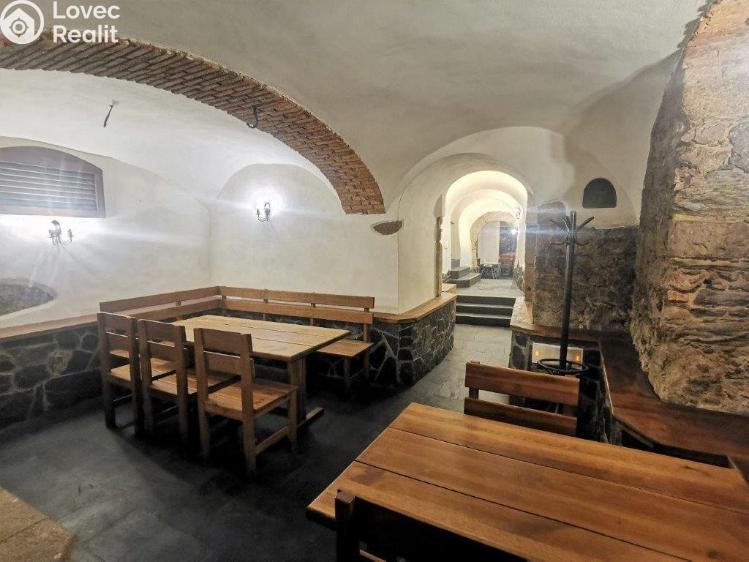Pronájem restaurace Stříbro, Masarykovo náměstí 61 č. 12