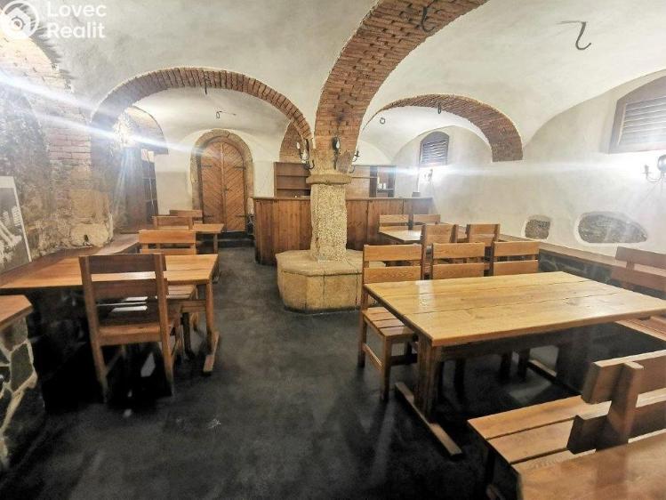 Pronájem restaurace Stříbro, Masarykovo náměstí 61 č. 13