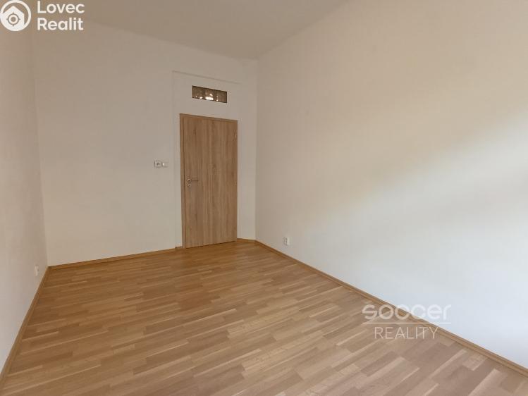 Pronájem bytu 2+KK Praha, Jeseniova č. 9