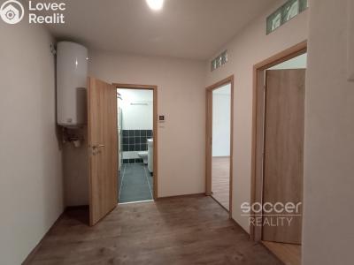 Rent apartment 2+KK Praha, Jeseniova č. 12