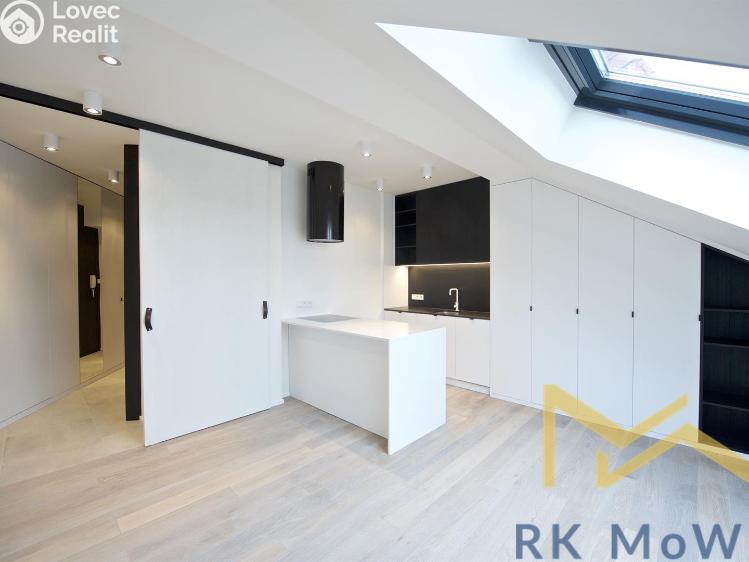 Rent apartment 1+KK Praha, náměstí Jiřího z Poděbrad 1561/9 č. 1