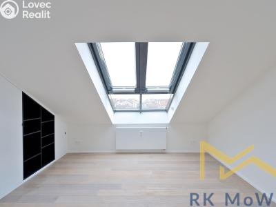 Rent apartment 1+KK Praha, náměstí Jiřího z Poděbrad č. 4