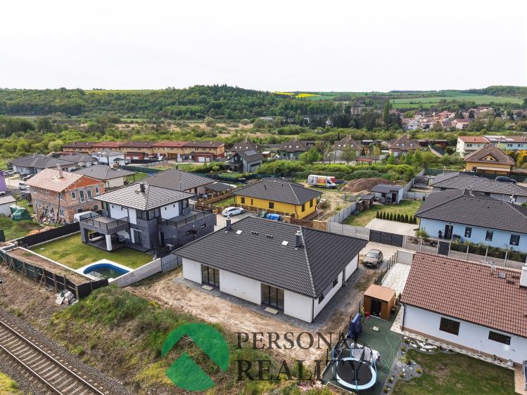 Продажа семейного дома Kralupy nad Vltavou, Nad Rybníkem č. 20
