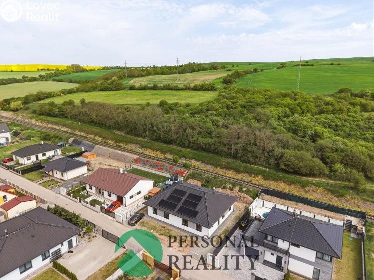 Продажа семейного дома Kralupy nad Vltavou, Nad Rybníkem č. 21