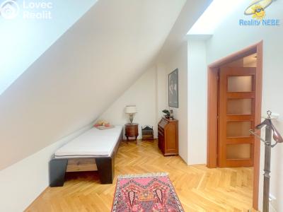 Аренда квартиры 3+KK Praha, Zborovská č. 22