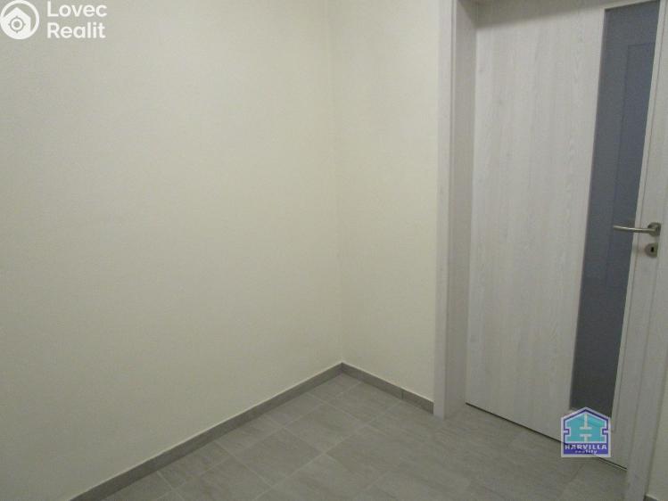 Pronájem bytu 1+KK Plzeň, Poděbradova 3054/16 č. 10