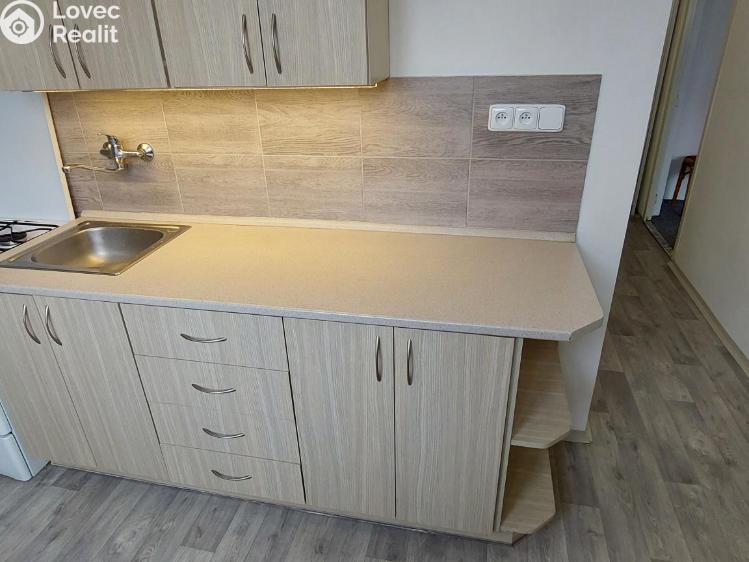 Rent apartment 2+1 Valašské Meziříčí, Bratří Čapků č. 2