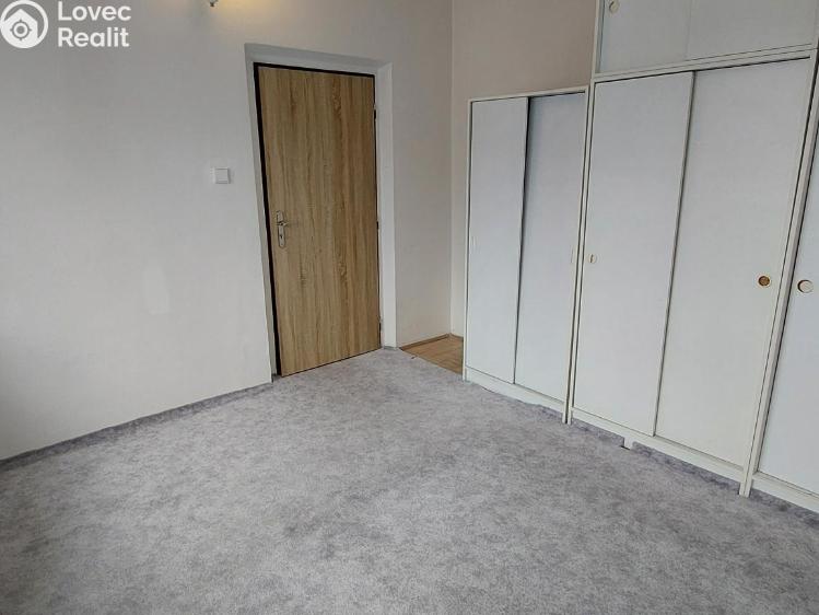 Rent apartment 2+1 Valašské Meziříčí, Bratří Čapků č. 8