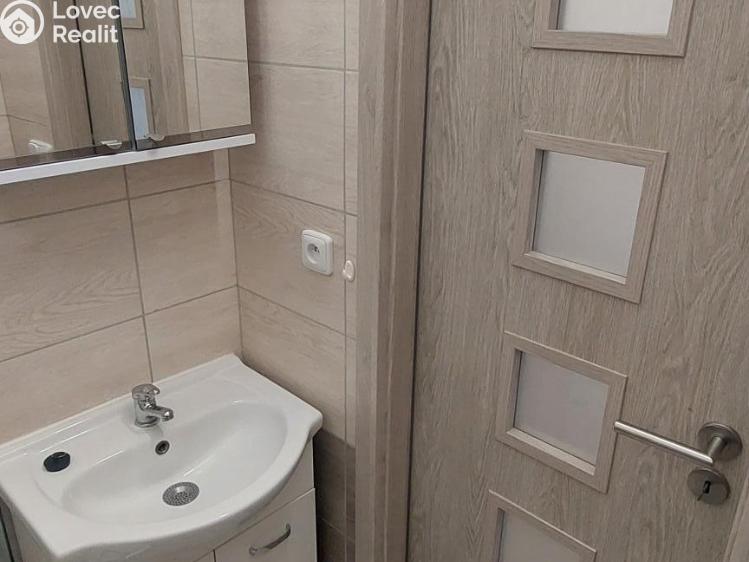 Rent apartment 2+1 Valašské Meziříčí, Bratří Čapků č. 17
