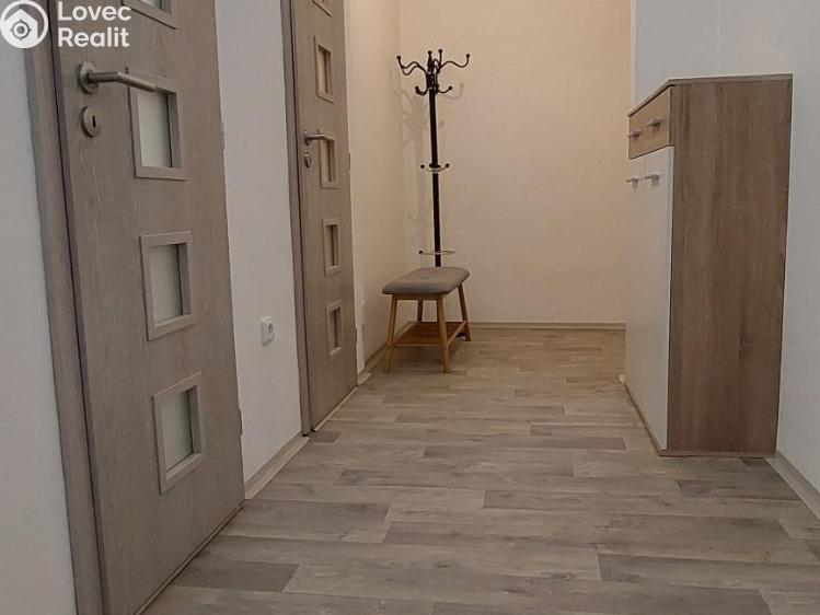 Rent apartment 2+1 Valašské Meziříčí, Bratří Čapků č. 25