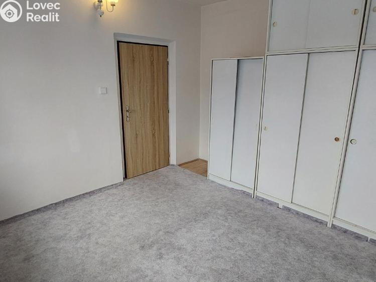 Rent apartment 2+1 Valašské Meziříčí, Bratří Čapků č. 28