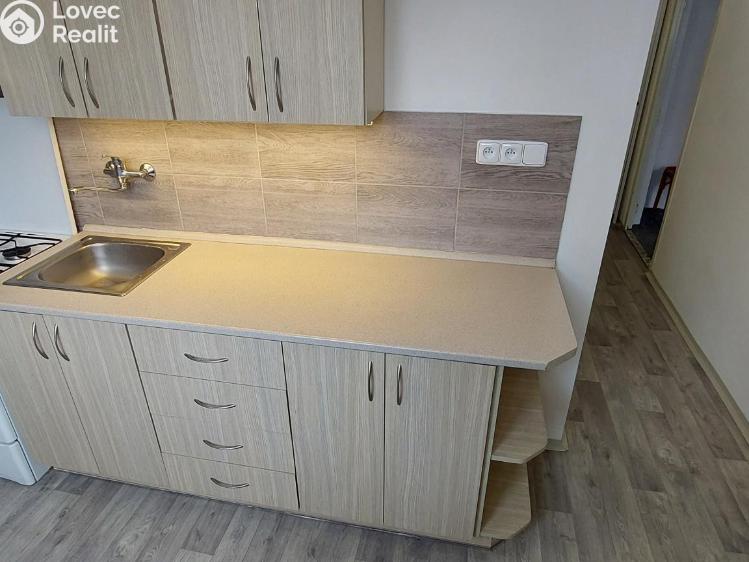 Rent apartment 2+1 Valašské Meziříčí, Bratří Čapků č. 31